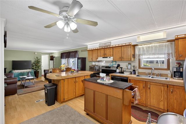 45 Sherwood Valley Lane, Coventry, RI 02816