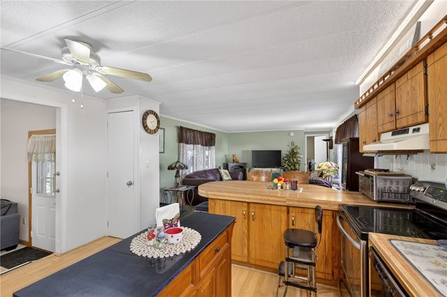 45 Sherwood Valley Lane, Coventry, RI 02816