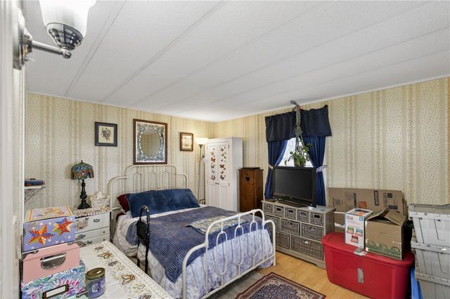 45 Sherwood Valley Lane, Coventry, RI 02816