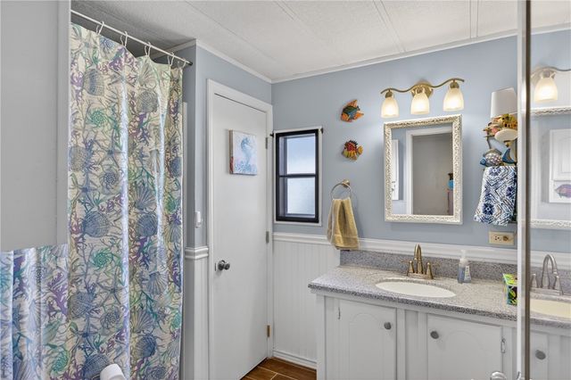 45 Sherwood Valley Lane, Coventry, RI 02816