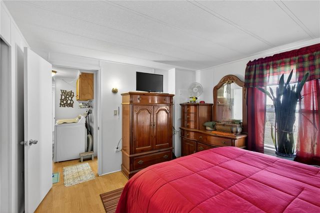 45 Sherwood Valley Lane, Coventry, RI 02816
