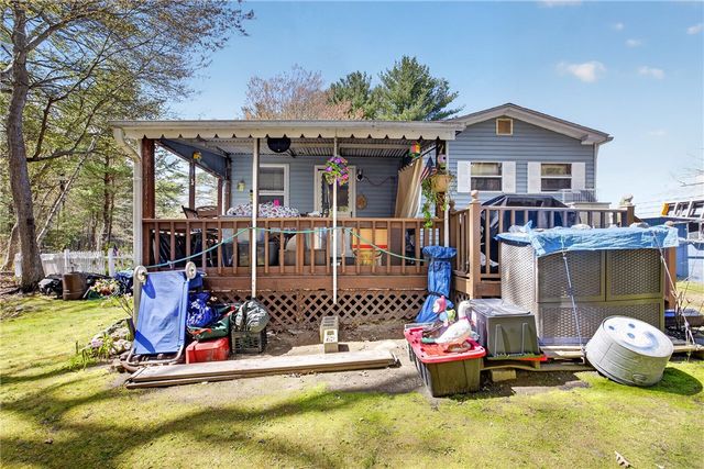 45 Sherwood Valley Lane, Coventry, RI 02816