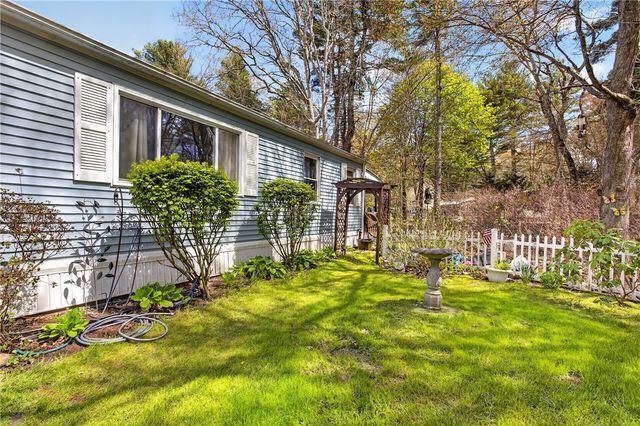 45 Sherwood Valley Lane, Coventry, RI 02816