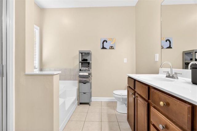 558 Austin Creek Drive, Buford, GA 30518