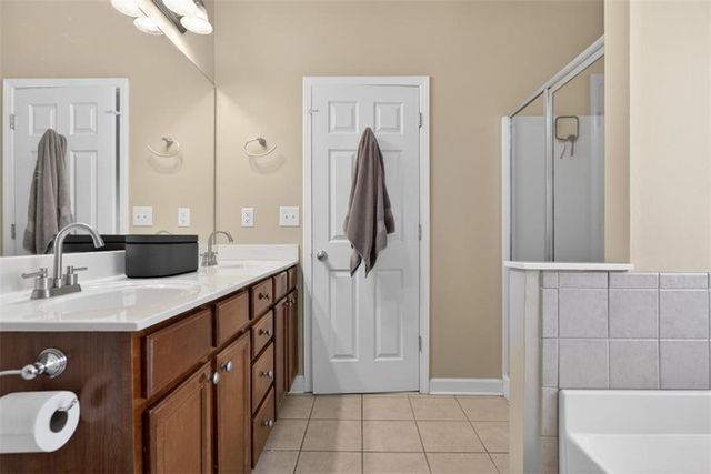 558 Austin Creek Drive, Buford, GA 30518