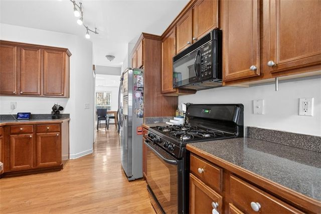 558 Austin Creek Drive, Buford, GA 30518