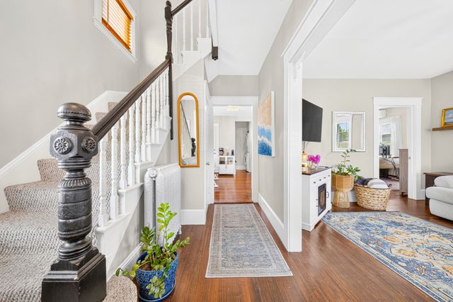 542 Shirley St, Winthrop, MA 02152