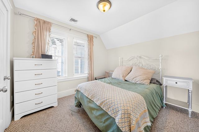 542 Shirley St, Winthrop, MA 02152