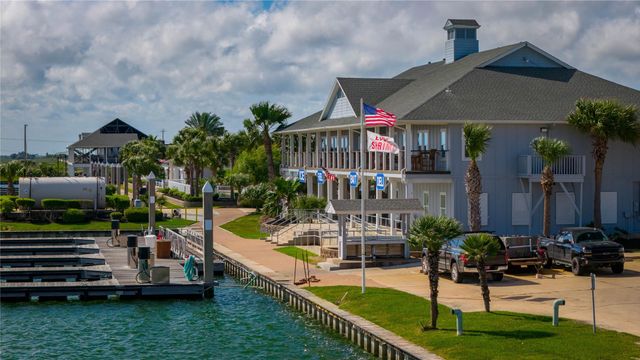 8 Loggerhead, Hitchcock, TX 77563