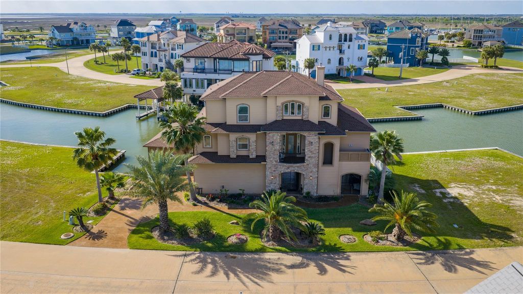 8 Loggerhead, Hitchcock, TX 77563