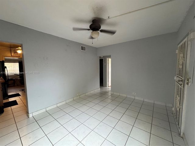 1645 NW 121st St, North Miami, FL 33167