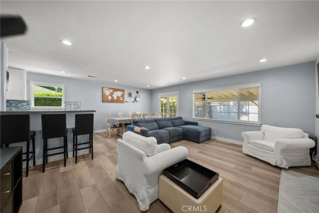 8033 Darby Avenue, Reseda, CA 91335