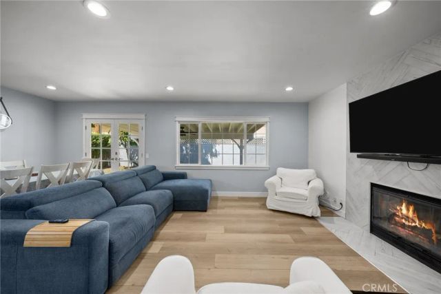 8033 Darby Avenue, Reseda, CA 91335