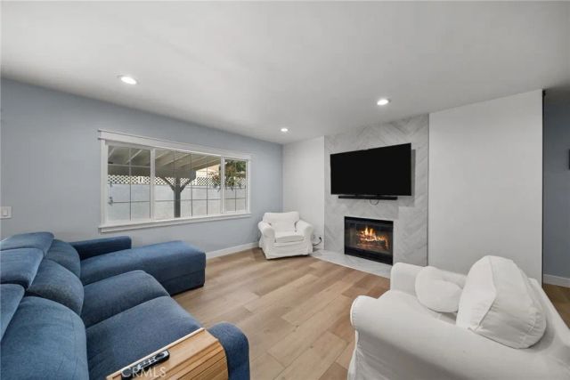 8033 Darby Avenue, Reseda, CA 91335