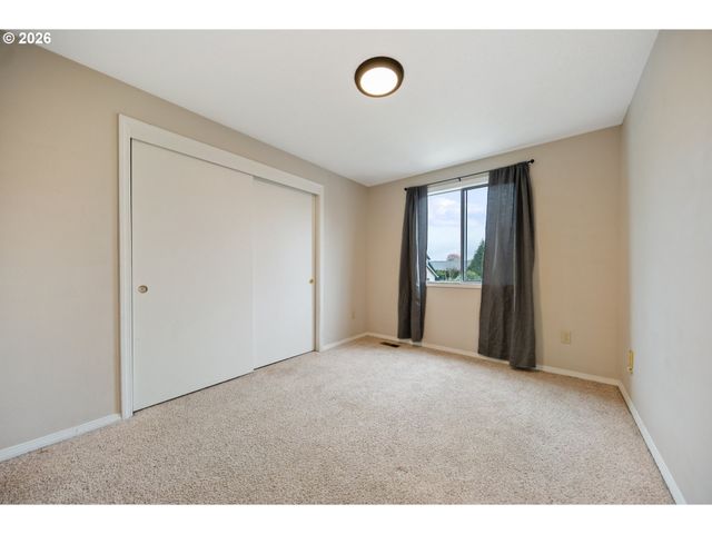 21455 Sw LOIS St, Beaverton, OR 97003