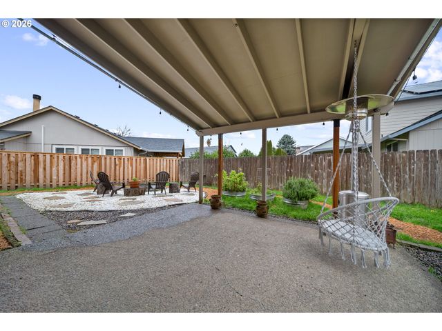 21455 Sw LOIS St, Beaverton, OR 97003