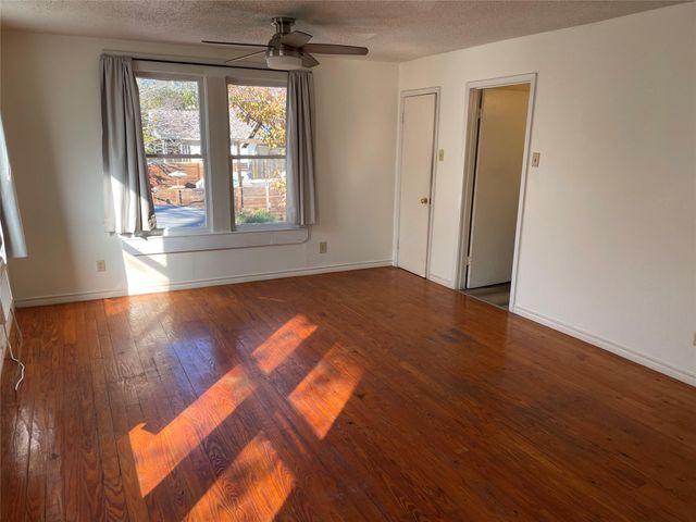 1809 W 38th W ST, Austin, TX 78731