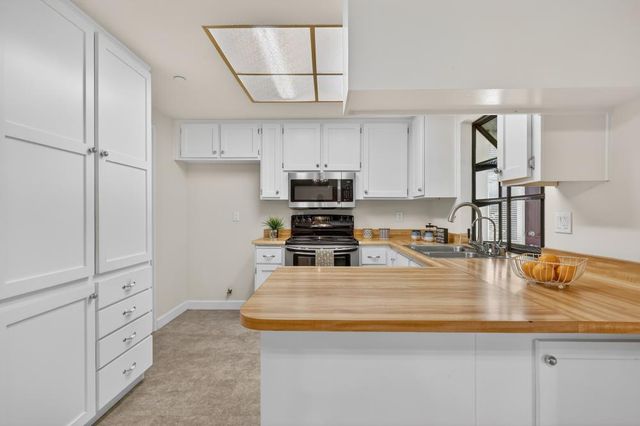 1663 Klamath River Dr, Rancho Cordova, CA 95670