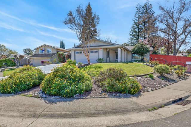 1663 Klamath River Dr, Rancho Cordova, CA 95670