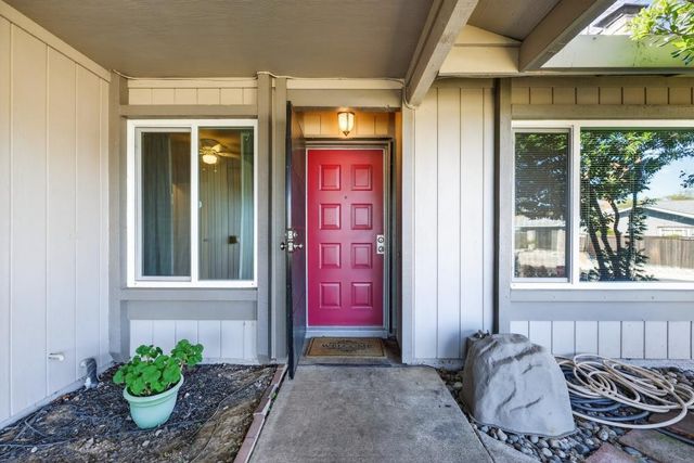 1663 Klamath River Dr, Rancho Cordova, CA 95670