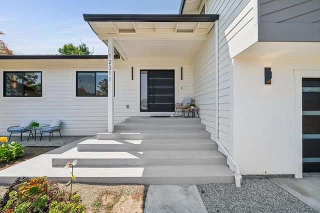 12311 Viewoak Drive, Saratoga, CA 95070