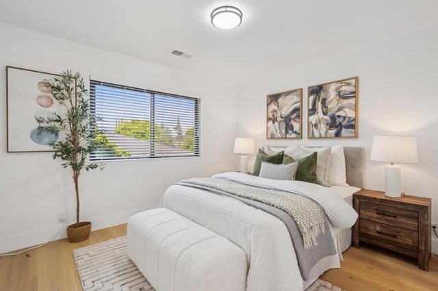 12311 Viewoak Drive, Saratoga, CA 95070