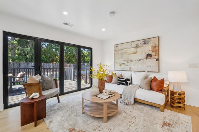12311 Viewoak Drive, Saratoga, CA 95070