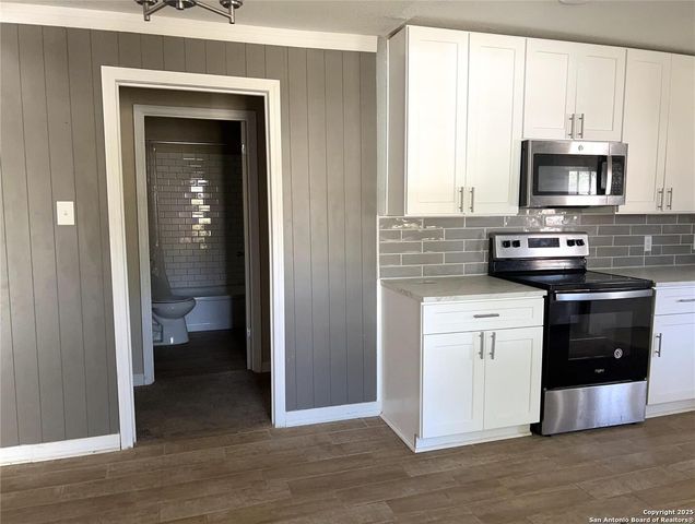 302 McDougal, San Antonio, TX 78223