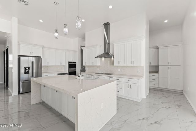 25816 N 155th Avenue, Surprise, AZ 85387