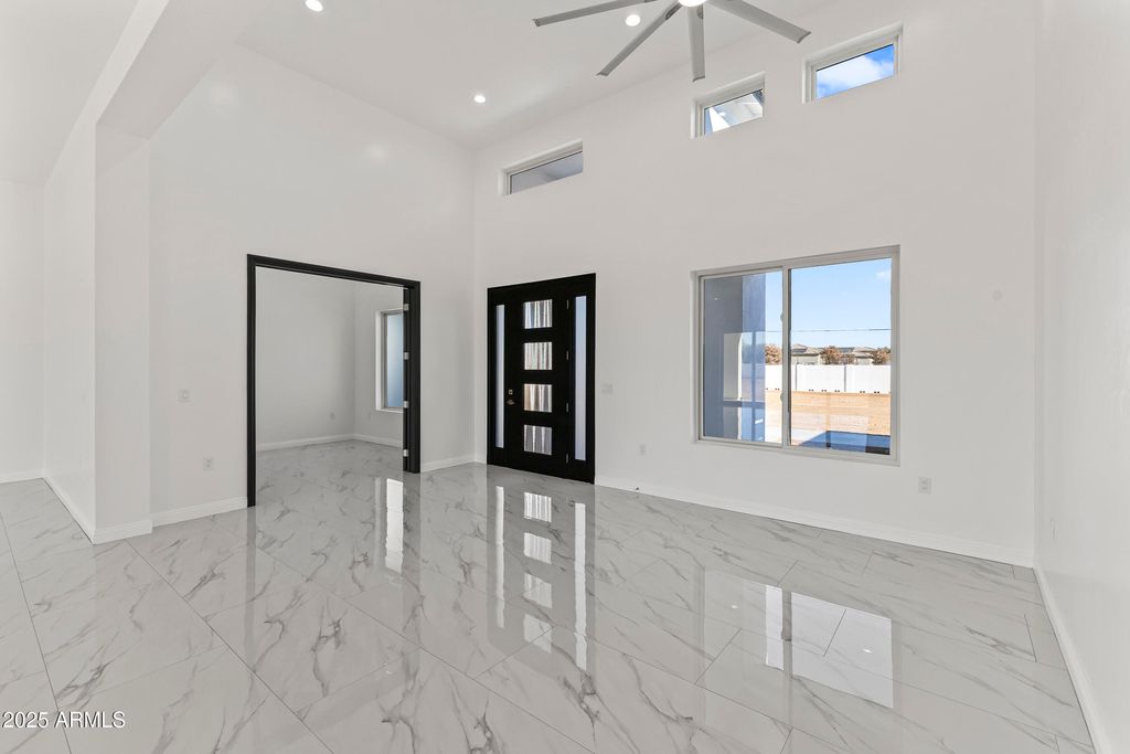 Image 10 of property listing at 25816 N 155th Avenue, Surprise, AZ 85387