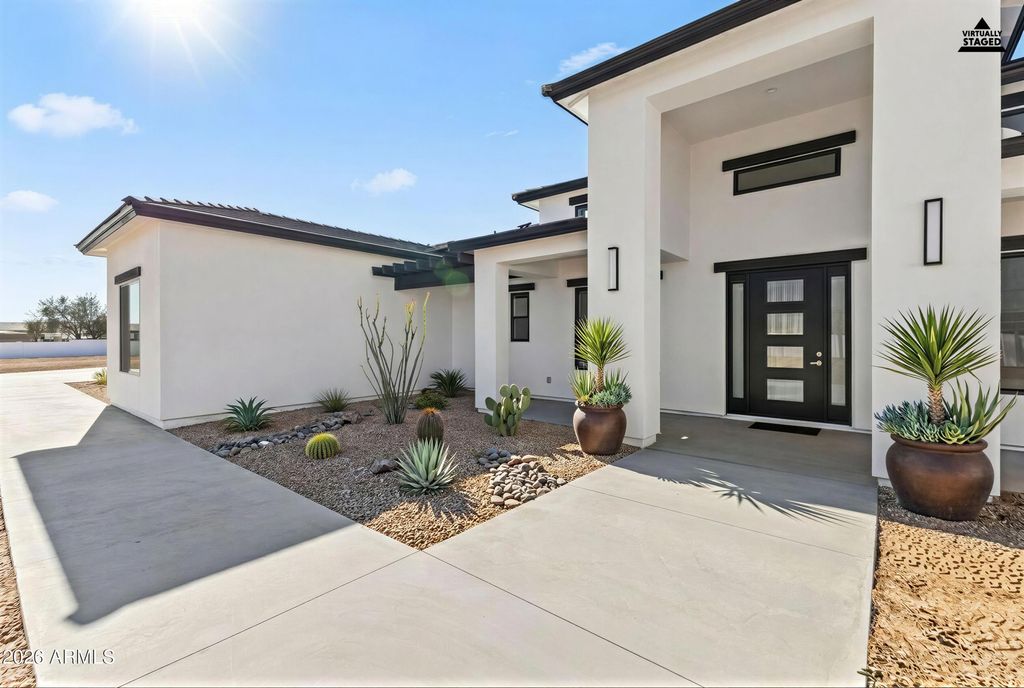 Image 4 of property listing at 25816 N 155th Avenue, Surprise, AZ 85387