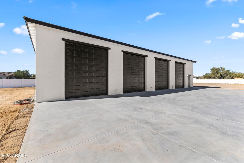 Image 93 of property listing at 25816 N 155th Avenue, Surprise, AZ 85387
