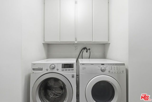 4345 Canoga Avenue, Woodland Hills (los Angeles), CA 91364