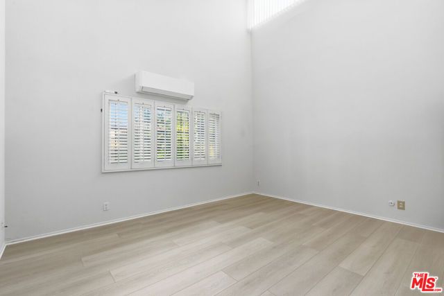 4345 Canoga Avenue, Woodland Hills (los Angeles), CA 91364