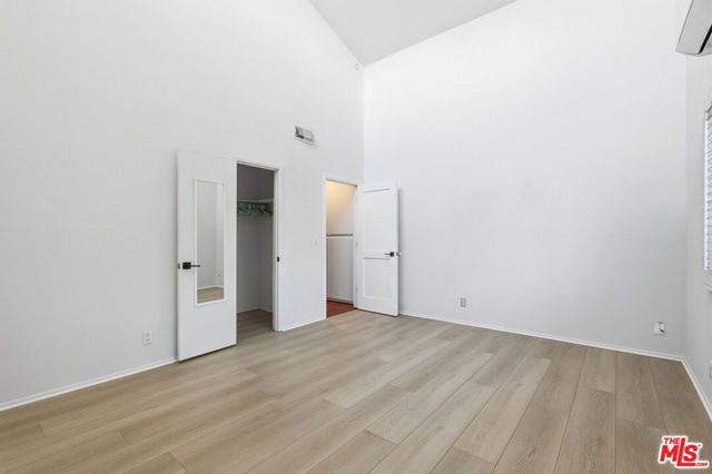 4345 Canoga Avenue, Woodland Hills (los Angeles), CA 91364