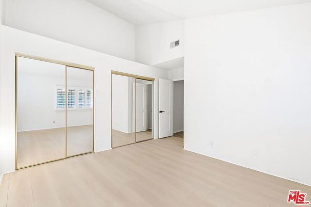 4345 Canoga Avenue, Woodland Hills (los Angeles), CA 91364