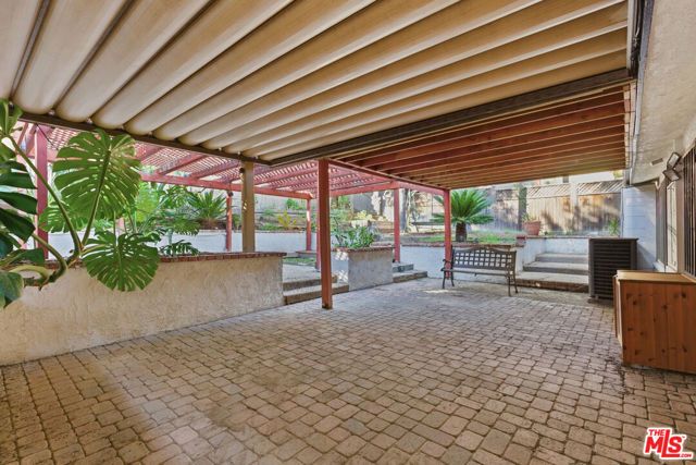 4345 Canoga Avenue, Woodland Hills (los Angeles), CA 91364