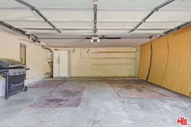 4345 Canoga Avenue, Woodland Hills (los Angeles), CA 91364