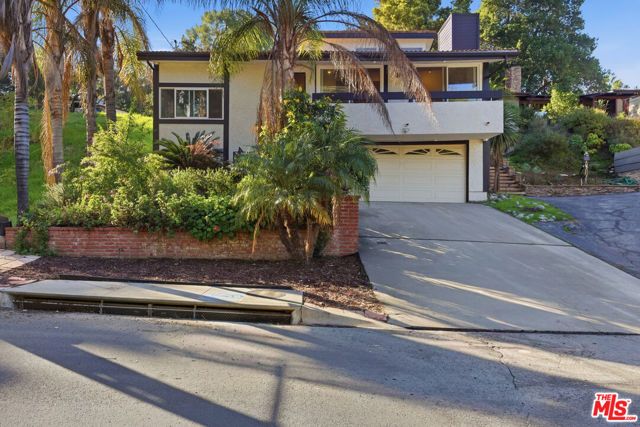 4345 Canoga Avenue, Woodland Hills (los Angeles), CA 91364