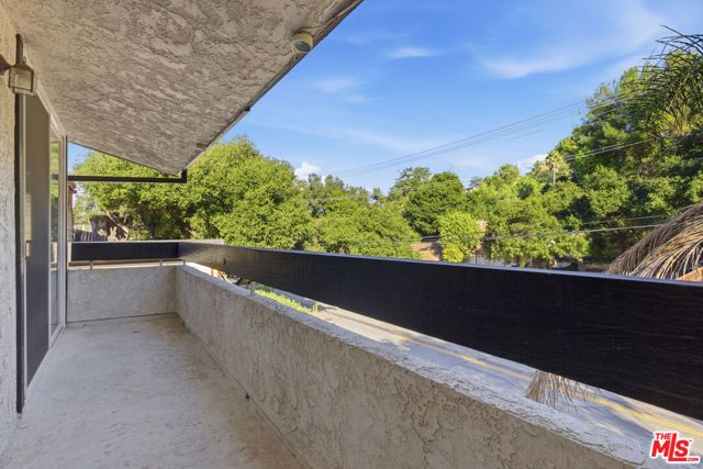 4345 Canoga Avenue, Woodland Hills (los Angeles), CA 91364