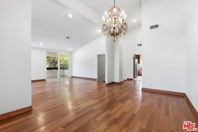 4345 Canoga Avenue, Woodland Hills (los Angeles), CA 91364