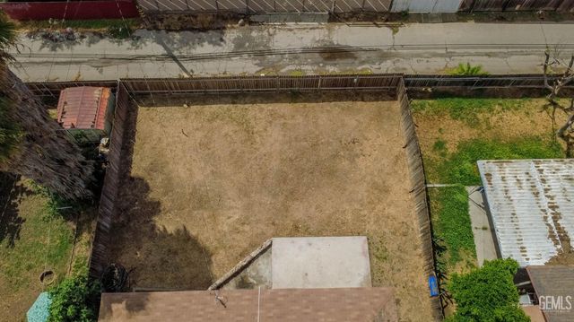 1917 Clark Avenue, Bakersfield, CA 93304