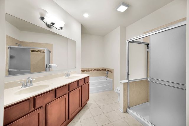 1031 Ravendale Court, Naperville, IL 60540