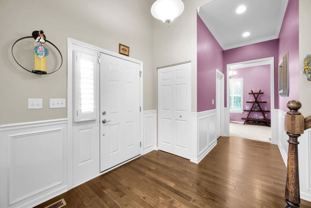 1031 Ravendale Court, Naperville, IL 60540
