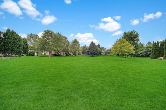 1031 Ravendale Court, Naperville, IL 60540