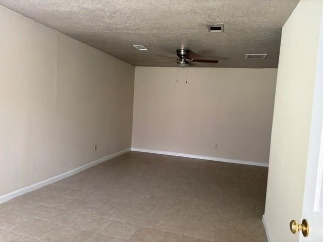 16030 Blackhawk Boulevard, Friendswood, TX 77546