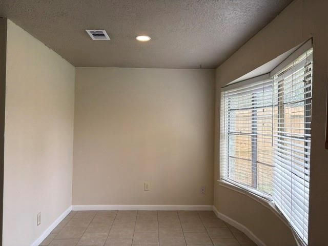 16030 Blackhawk Boulevard, Friendswood, TX 77546
