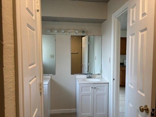 16030 Blackhawk Boulevard, Friendswood, TX 77546