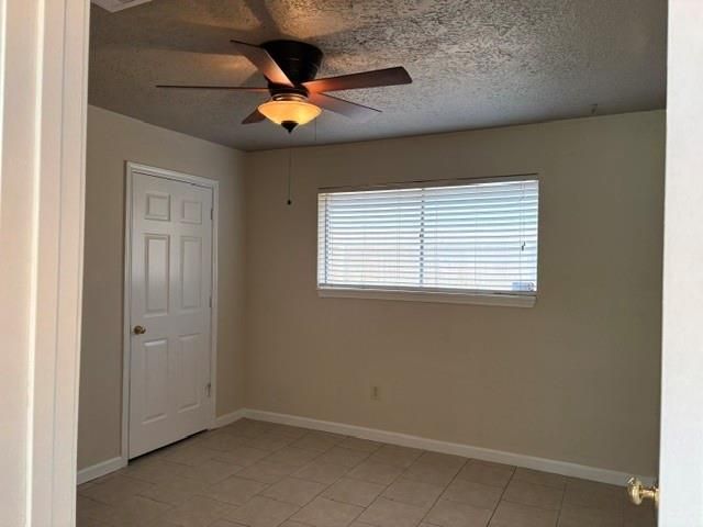 16030 Blackhawk Boulevard, Friendswood, TX 77546
