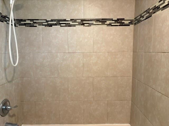 16030 Blackhawk Boulevard, Friendswood, TX 77546